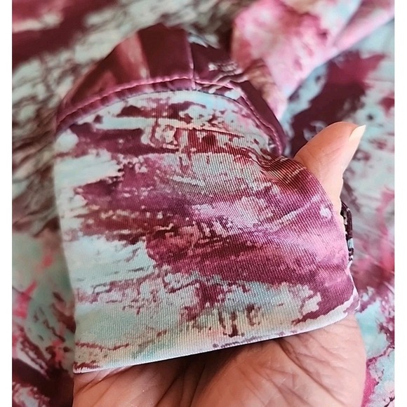 Realtree Hoodie Pullover Shirt Lightweight Activewear Fishing Camo Women M 8-10 - Picture 5 of 10